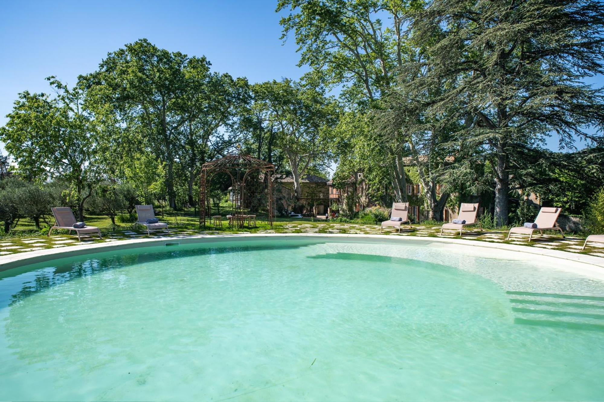 Chambres D'Hotes B&B - Chateau De Sienne Proche Avignon Orange Piscine Riviere Chusclan Exterior photo